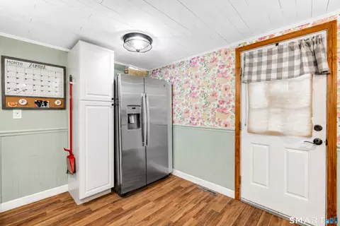 Kitchen - 24 Bailey Ave, Wallingford, CT 06492 photo 5 of 5