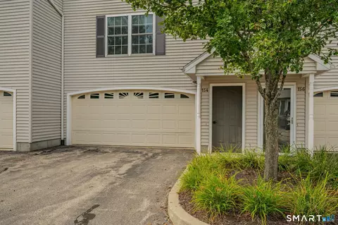 154 Briar Ln #154, Norwich, CT 06360
