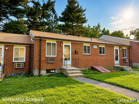 1644 Farmington Ave #4, Farmington, CT 06085
