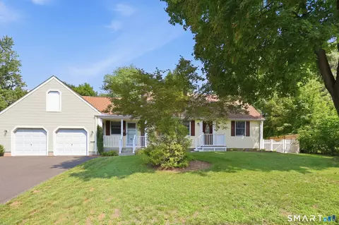 7 Play Rd, Enfield, CT 06082