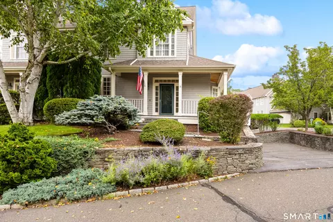 33 Old Field Hill Rd #18, Southbury, CT 06488
