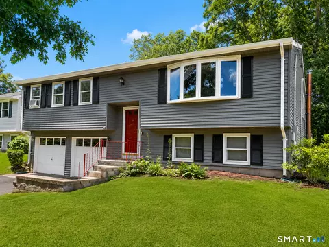 38 Lido Rd, Farmington, CT 06085