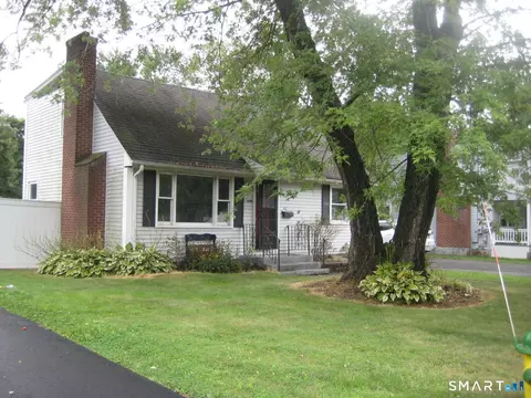Exterior - 46 Meech Rd, Middletown, CT 06457 photo 2 of 4