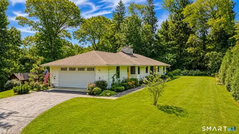 85 Blueberry Knls, Middlebury, CT 06762