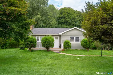 26 Mabel Ave, Danbury, CT 06811
