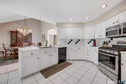 Kitchen - 154 Suncrest Ct, Torrington, CT 06790 photo 1 of 2