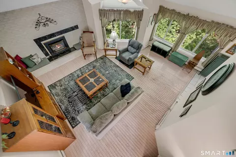 Living - 154 Suncrest Ct, Torrington, CT 06790 photo 5 of 5