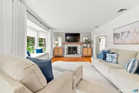 Living - 48 Maxine Rd, Bristol, CT 06010 photo 1 of 5