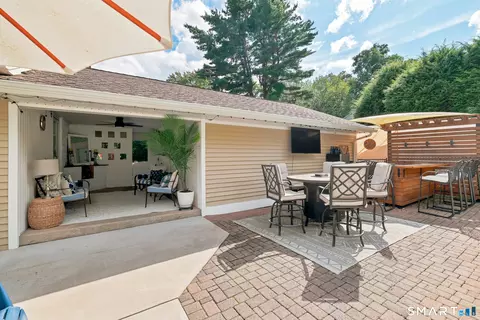 Exterior - 48 Maxine Rd, Bristol, CT 06010 photo 4 of 11