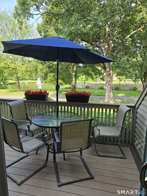 213 Metacomet Dr #213, Meriden, CT 06450