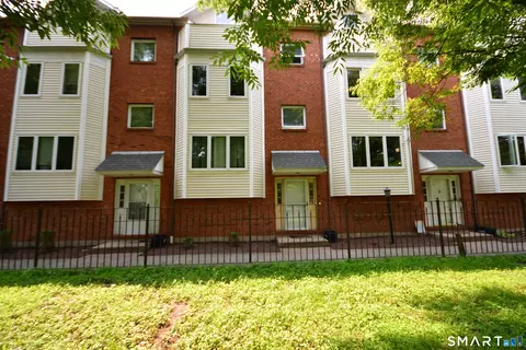 55 Walnut St #4, New Haven, CT 06511