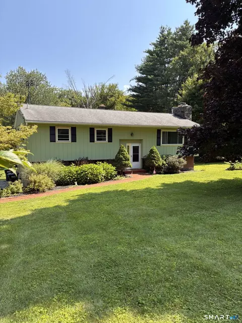 34 Andre Dr, Northfield, CT 06778