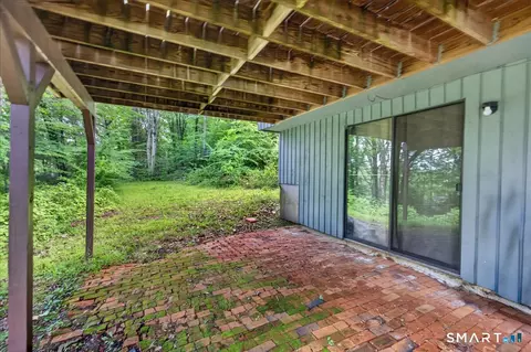 Exterior - 35 Aileen Dr, Madison, CT 06443 photo 6 of 13