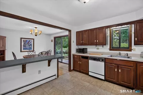 Kitchen - 35 Aileen Dr, Madison, CT 06443 photo 4 of 4
