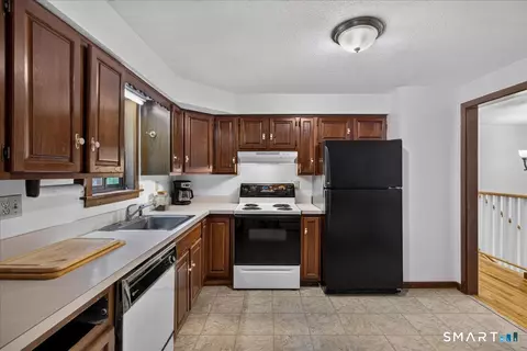 Kitchen - 35 Aileen Dr, Madison, CT 06443 photo 1 of 4