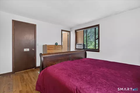 Bedroom - 35 Aileen Dr, Madison, CT 06443 photo 3 of 3
