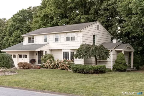 70 Woodfield Xing, Rocky Hill, CT 06067