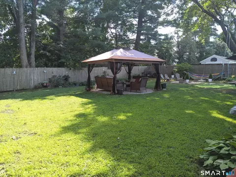 Exterior - 38 Pine St, Norwich, CT 06360 photo 2 of 10