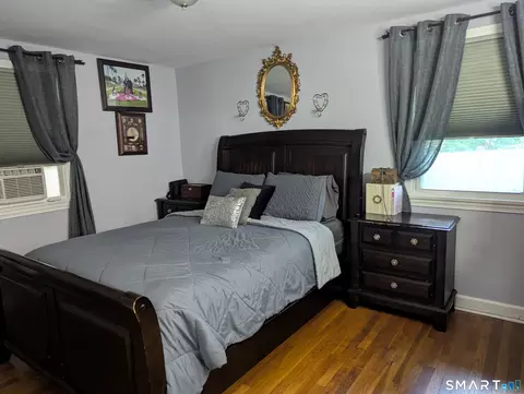 Bedroom - 38 Pine St, Norwich, CT 06360 photo 1 of 7