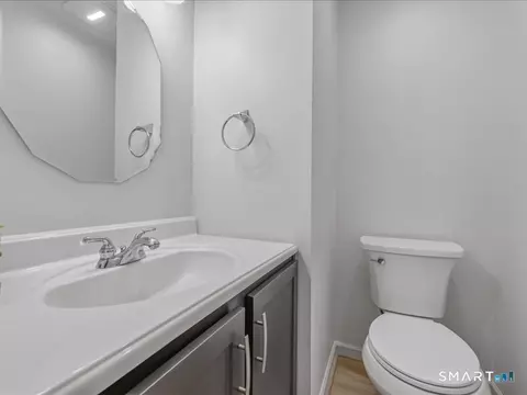 Bath - 2900 Dover Ct, Windsor, CT 06095 photo 1 of 2