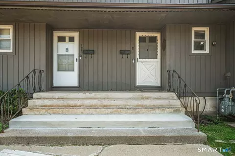 181 Williamstown Ct #181, Newington, CT 06111