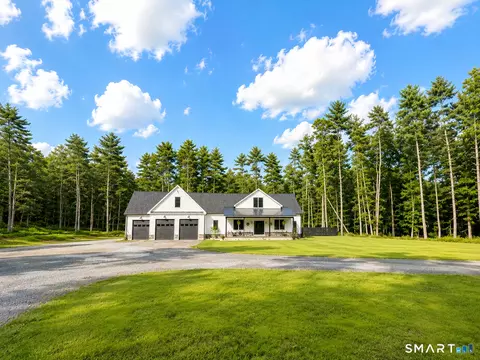 44 Blood Rd, Putnam, CT 06260