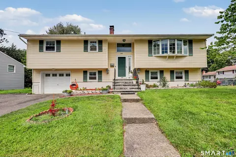 146 Manchester Ave, Waterbury, CT 06705