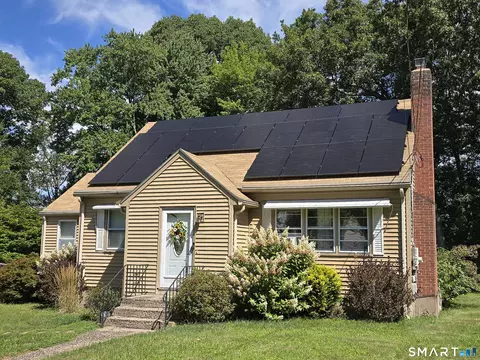 117 Helaine Rd, Manchester, CT 06042