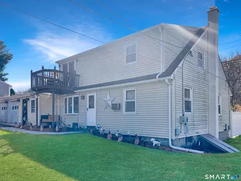 6 Schwartz Rd, Bozrah, CT 06334