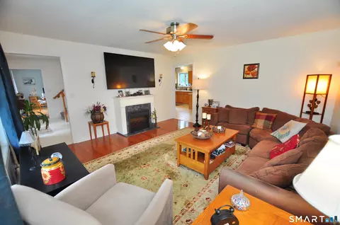 Living - 98 East St, Bethlehem, CT 06751 photo 1 of 2