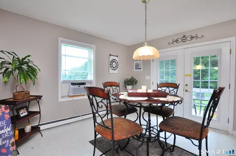 Dining - 98 East St, Bethlehem, CT 06751 photo 2 of 3