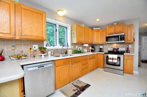 Kitchen - 98 East St, Bethlehem, CT 06751 photo 2 of 2