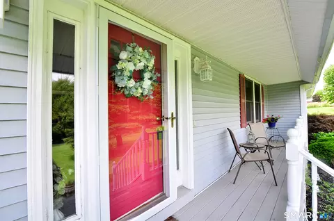 Exterior - 98 East St, Bethlehem, CT 06751 photo 4 of 10