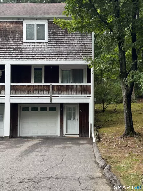 72 Songbird Ln #72, Farmington, CT 06032