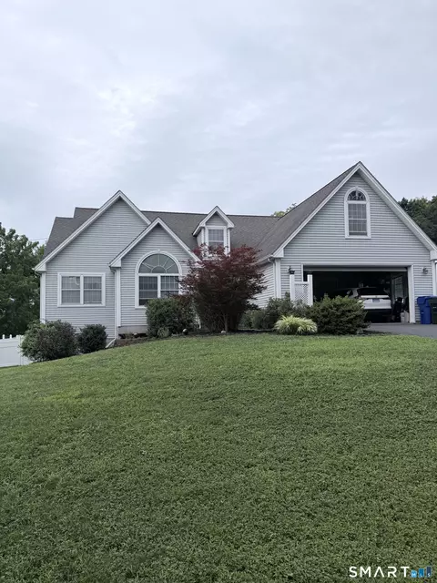 640 New Britain Ave, Newington, CT 06111