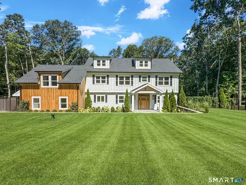 96 Studio Rd, Stamford, CT 06903