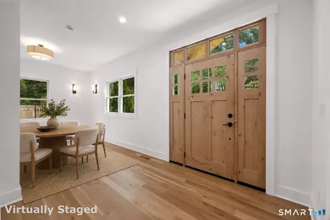 Entry Way - 96 Studio Rd, Stamford, CT 06903 photo 1 of 4