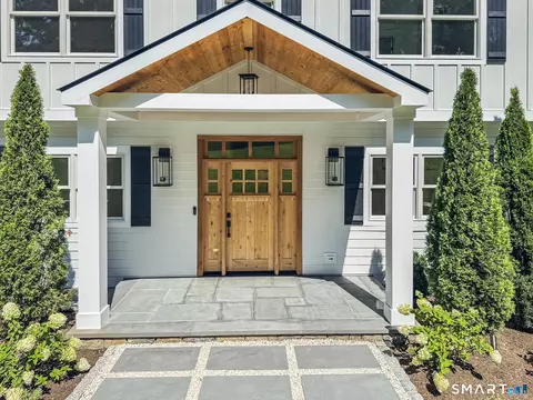 Exterior - 96 Studio Rd, Stamford, CT 06903 photo 2 of 6