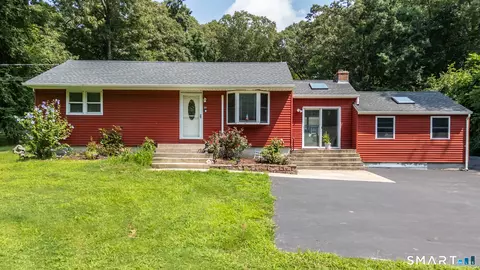 59 Wawecus Hill Rd, Norwich, CT 06360