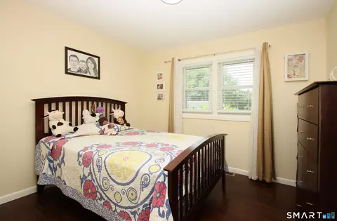 Bedroom - 76 Jessie Dr, West Haven, CT 06516 photo 6 of 7