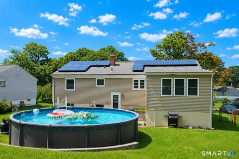 Exterior - 76 Jessie Dr, West Haven, CT 06516 photo 4 of 5