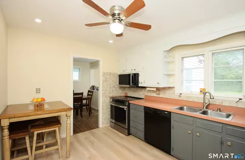 Kitchen - 76 Jessie Dr, West Haven, CT 06516 photo 1 of 4
