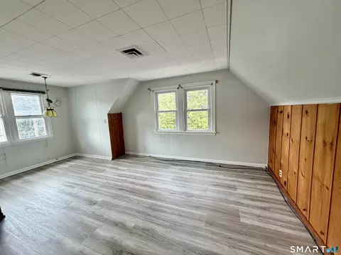 Living - 53 Spring St, Middletown, CT 06457 photo 1 of 3