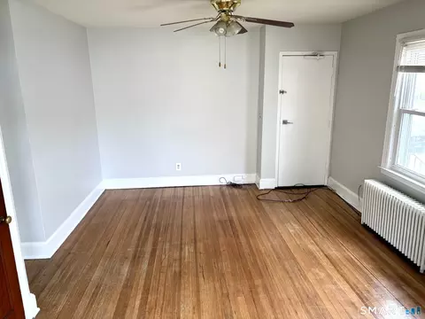 Living - 53 Spring St, Middletown, CT 06457 photo 2 of 3
