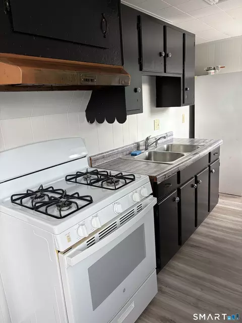 Kitchen - 53 Spring St, Middletown, CT 06457 photo 1 of 3