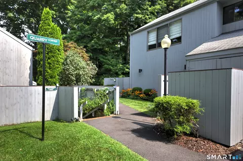 5 Quarry Cor #5, Ridgefield, CT 06877