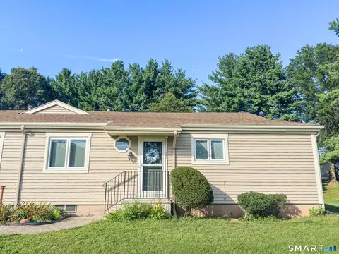 321 Songbird Ln #321, Southington, CT 06489