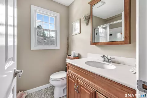 Bath - 595 Wheeler Rd, Monroe, CT 06468 photo 2 of 2