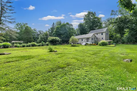 Exterior - 595 Wheeler Rd, Monroe, CT 06468 photo 9 of 10