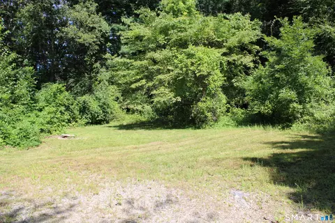 Exterior - 6 Nelson Dr, Preston, CT 06365 photo 2 of 3